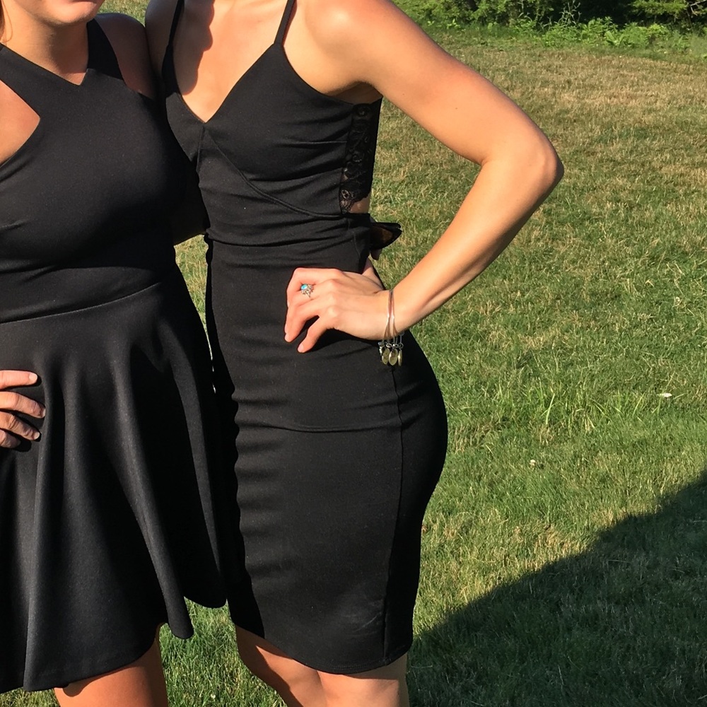 Lulu’s midi black dress